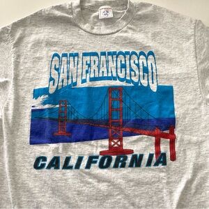 Vintage Gray San Francisco California Golden Gate Bridge Graphic T-Shirt